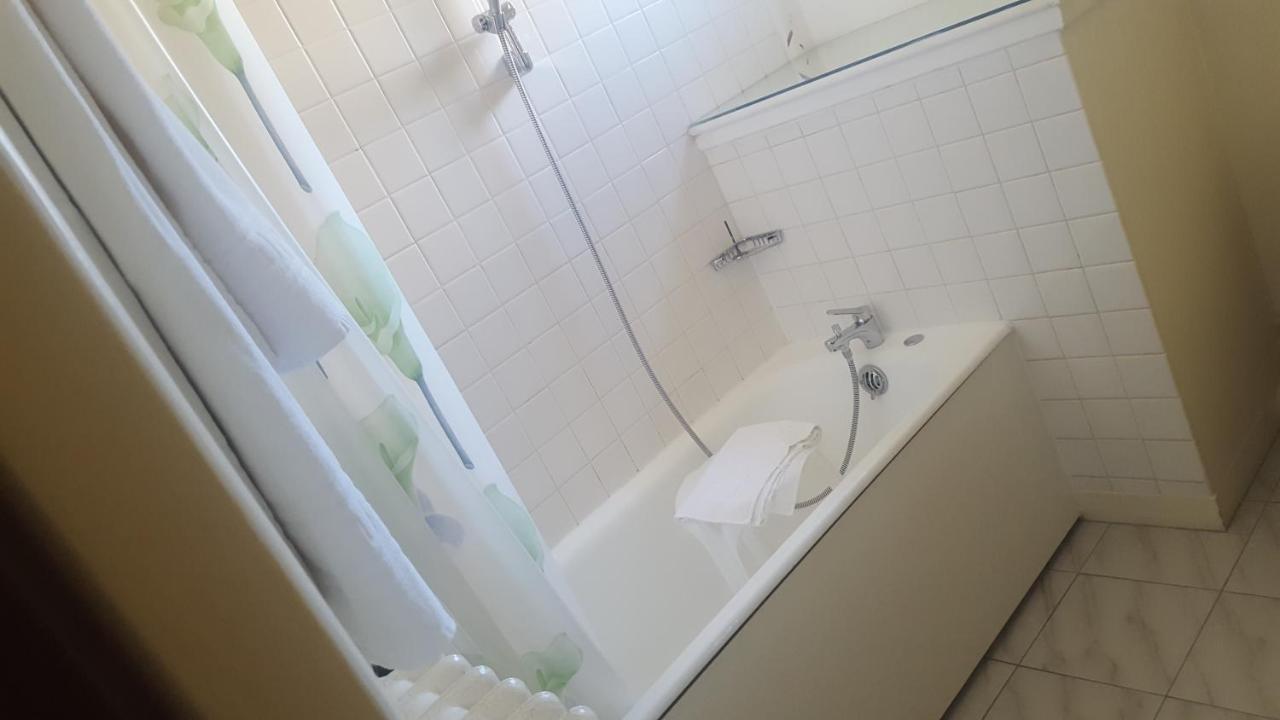 رانس Hotel De La Cloche Sp المظهر الخارجي الصورة