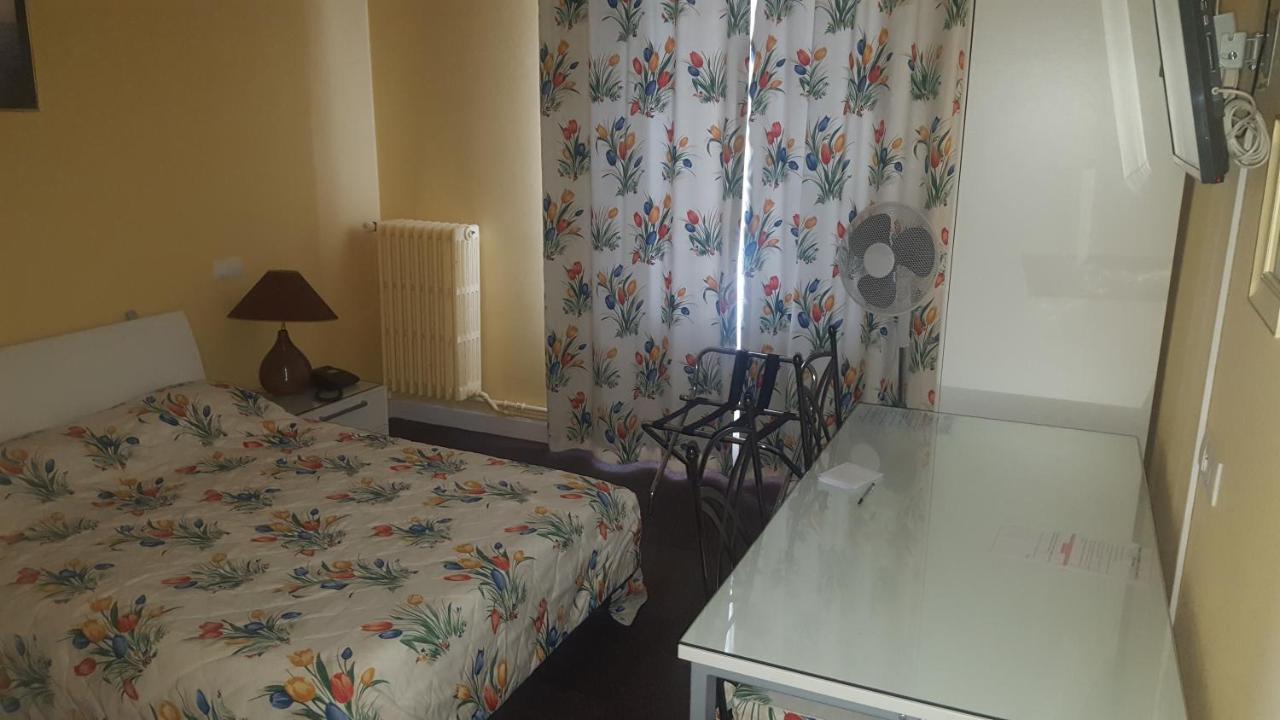 رانس Hotel De La Cloche Sp المظهر الخارجي الصورة