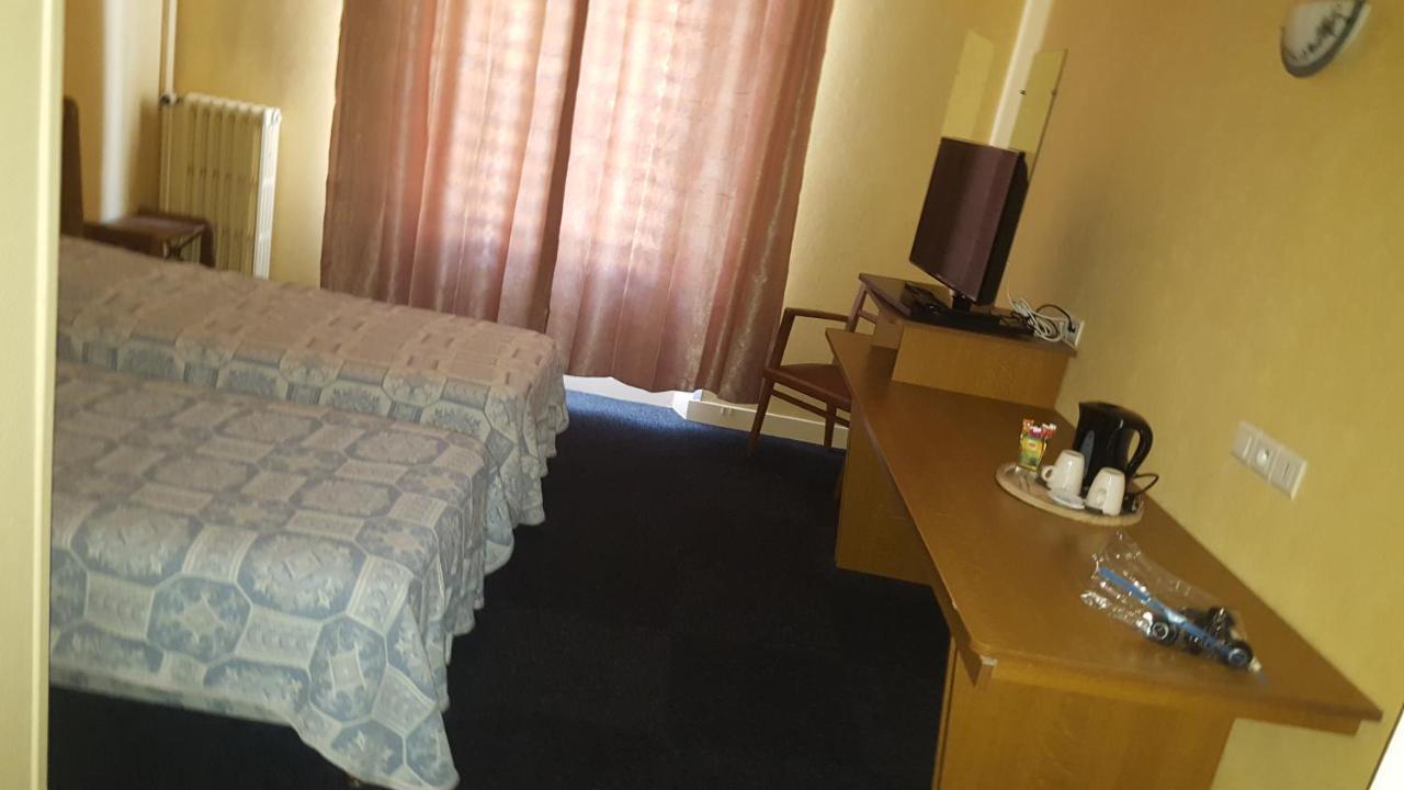 رانس Hotel De La Cloche Sp المظهر الخارجي الصورة